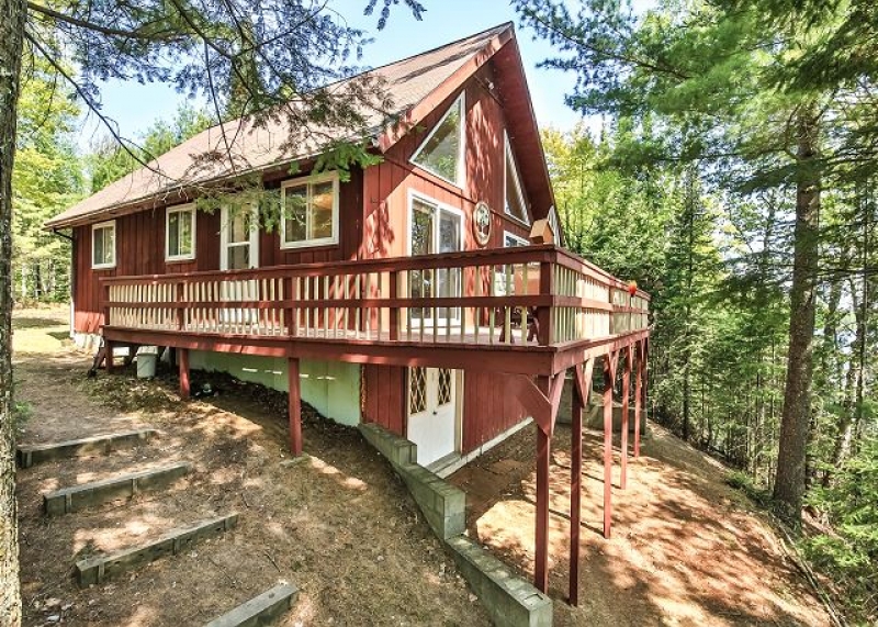 6 Acre Chalet